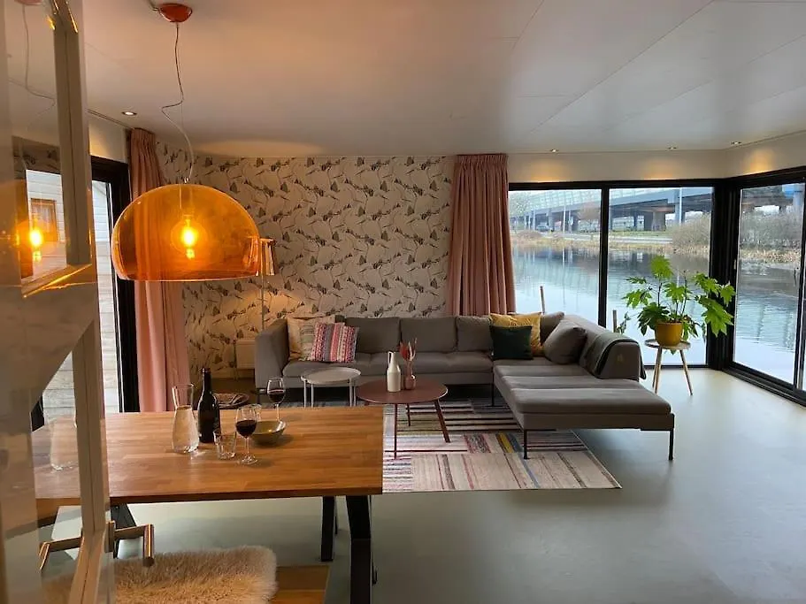 Unieke Woonark Met Privetuin En Free Parking. Apartment Rotterdam 0*,