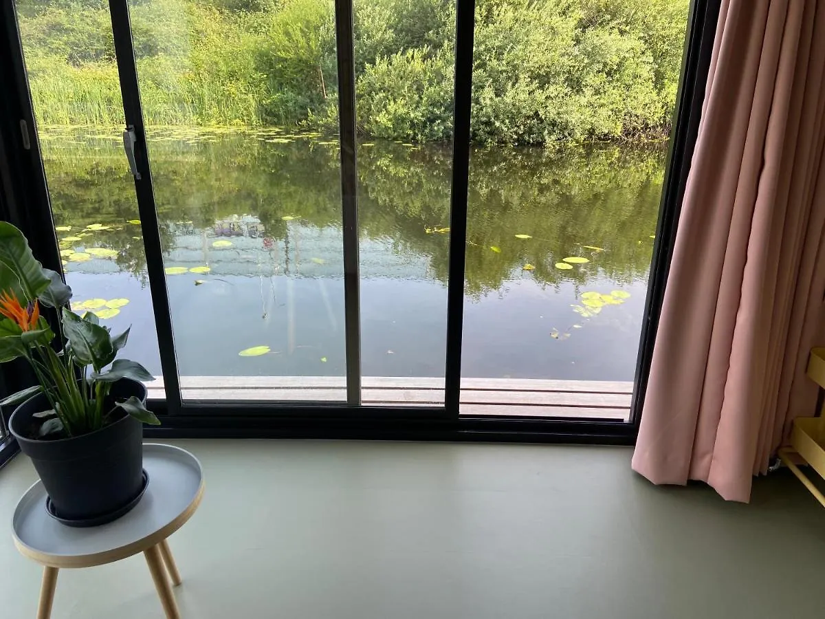 Unieke Woonark Met Privetuin En Free Parking. Apartment Rotterdam Netherlands