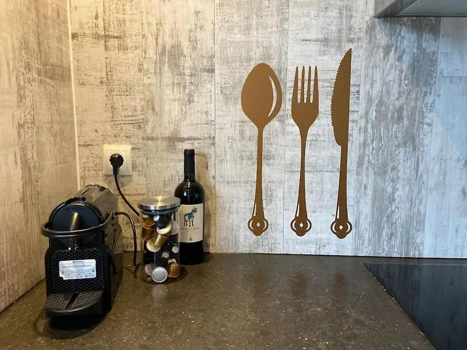 Unieke Woonark Met Privetuin En Free Parking. Apartment Rotterdam